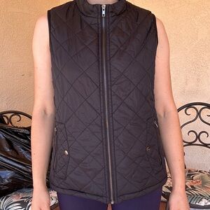 Black Quilted Puffer Vest - Women